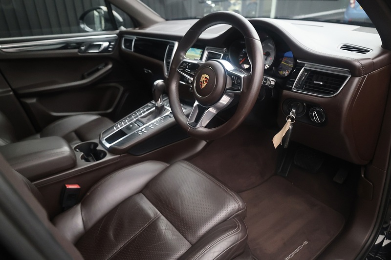 Porsche Macan S £16k Cost Options + Air Suspension + Pano Roof Image 6