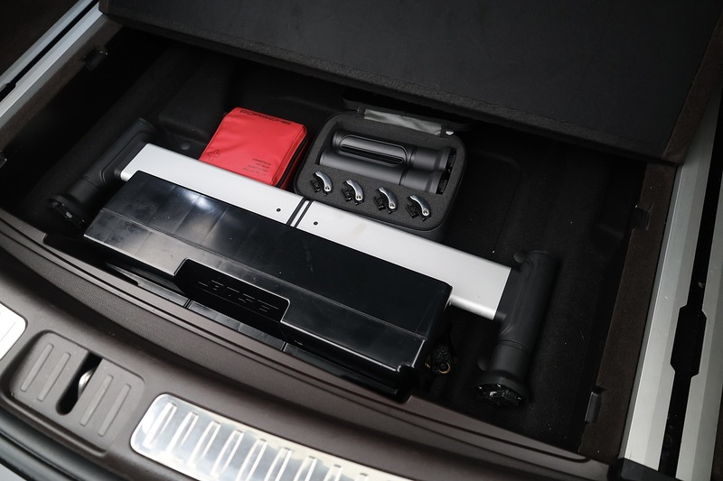 Porsche Macan S £16k Cost Options + Air Suspension + Pano Roof Image 16