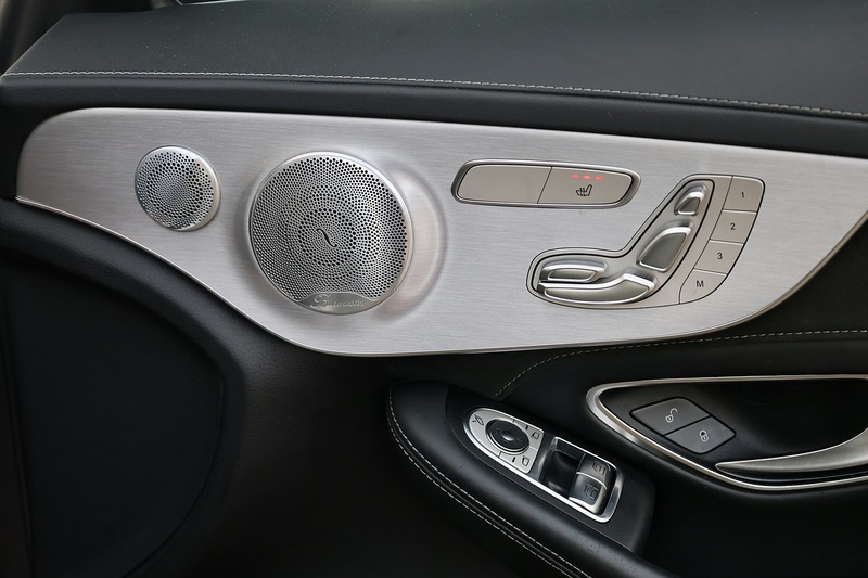 Mercedes-Benz C63 4.0 V8 AMG Premium  Coupe 2 Former Keepers + Full MB Main Dealer History + Pano Roof Image 19