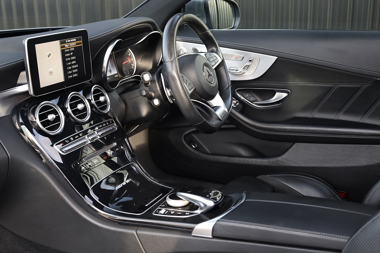 Mercedes-Benz C63 4.0 V8 AMG Premium  Coupe 2 Former Keepers + Full MB Main Dealer History + Pano Roof - Large 8