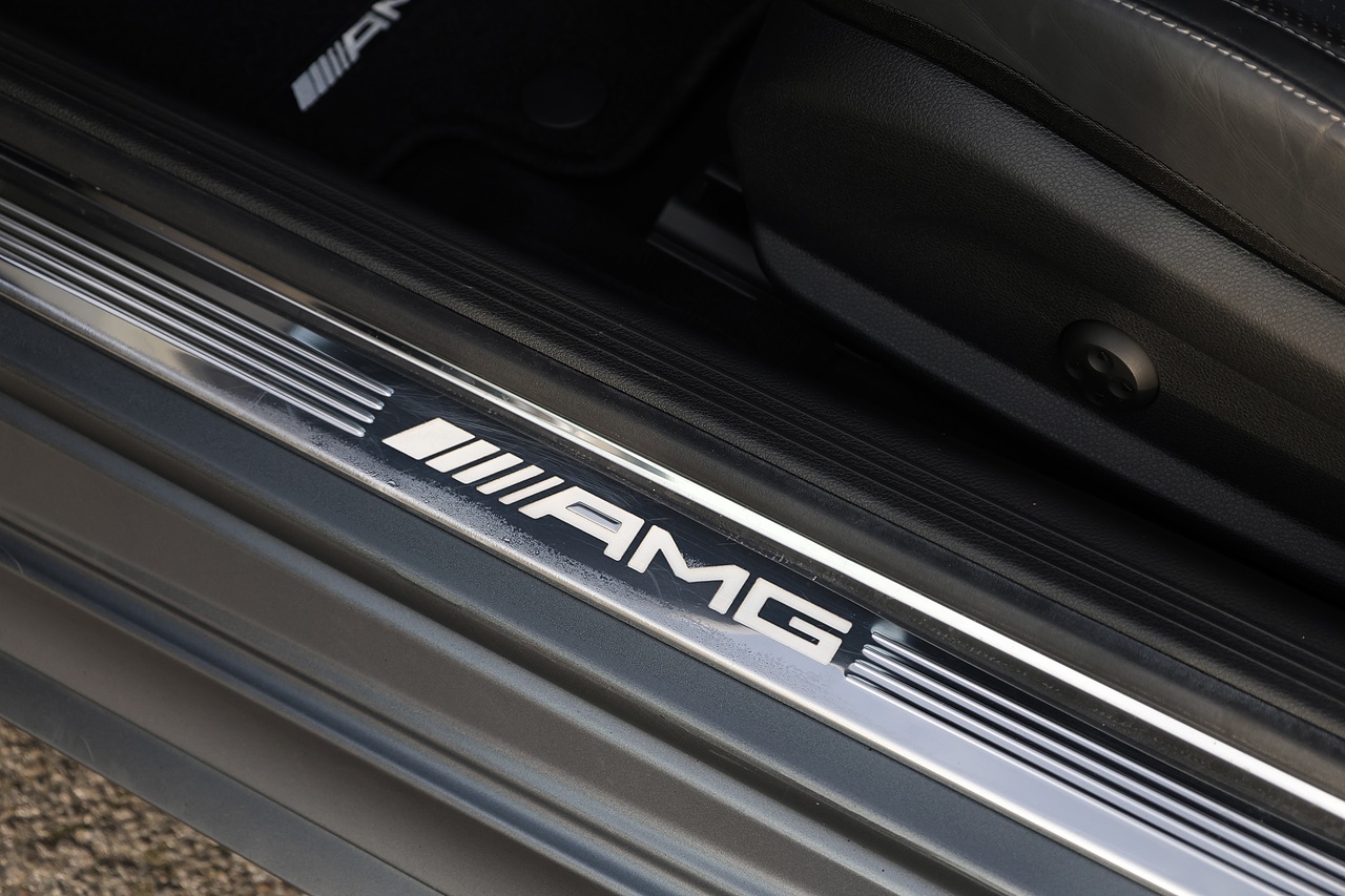 Mercedes-Benz C63 4.0 V8 AMG Premium  Coupe 2 Former Keepers + Full MB Main Dealer History + Pano Roof - Large 31