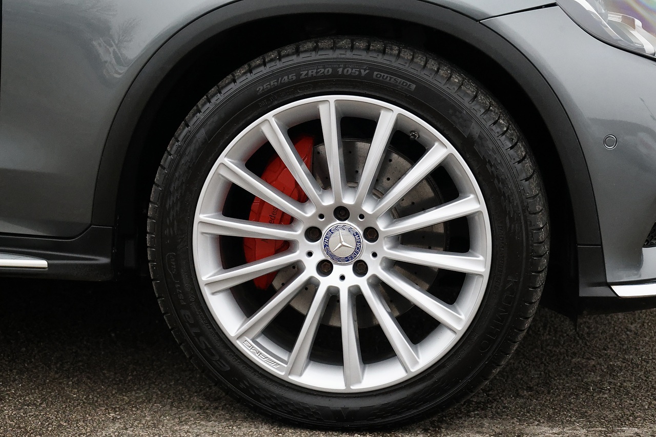 Mercedes-Benz GLC 220d AMG Line Premium Coupe 2 Former Keepers + Full Service History + Sunrood - Large 30