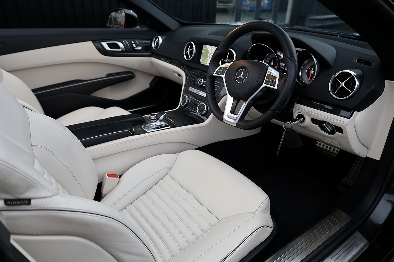 Mercedes-Benz SL 350 AMG Sport Last Owner 2019 + Rare Spec + £80k List Priec +  11 Services - Large 9