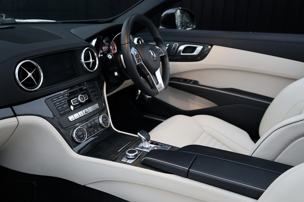 Mercedes-Benz SL 350 AMG Sport Last Owner 2019 + Rare Spec + £80k List Priec +  11 Services - Large 11