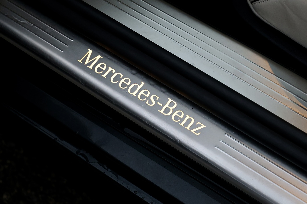 Mercedes-Benz SL 350 AMG Sport Last Owner 2019 + Rare Spec + £80k List Priec +  11 Services - Large 30