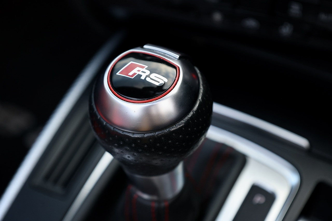 Audi RS5 Convertible  Limited Edition Matte Speang Blue + Carbon Seats + Carbon Engine bay + Very Limited  Edition - Large 16