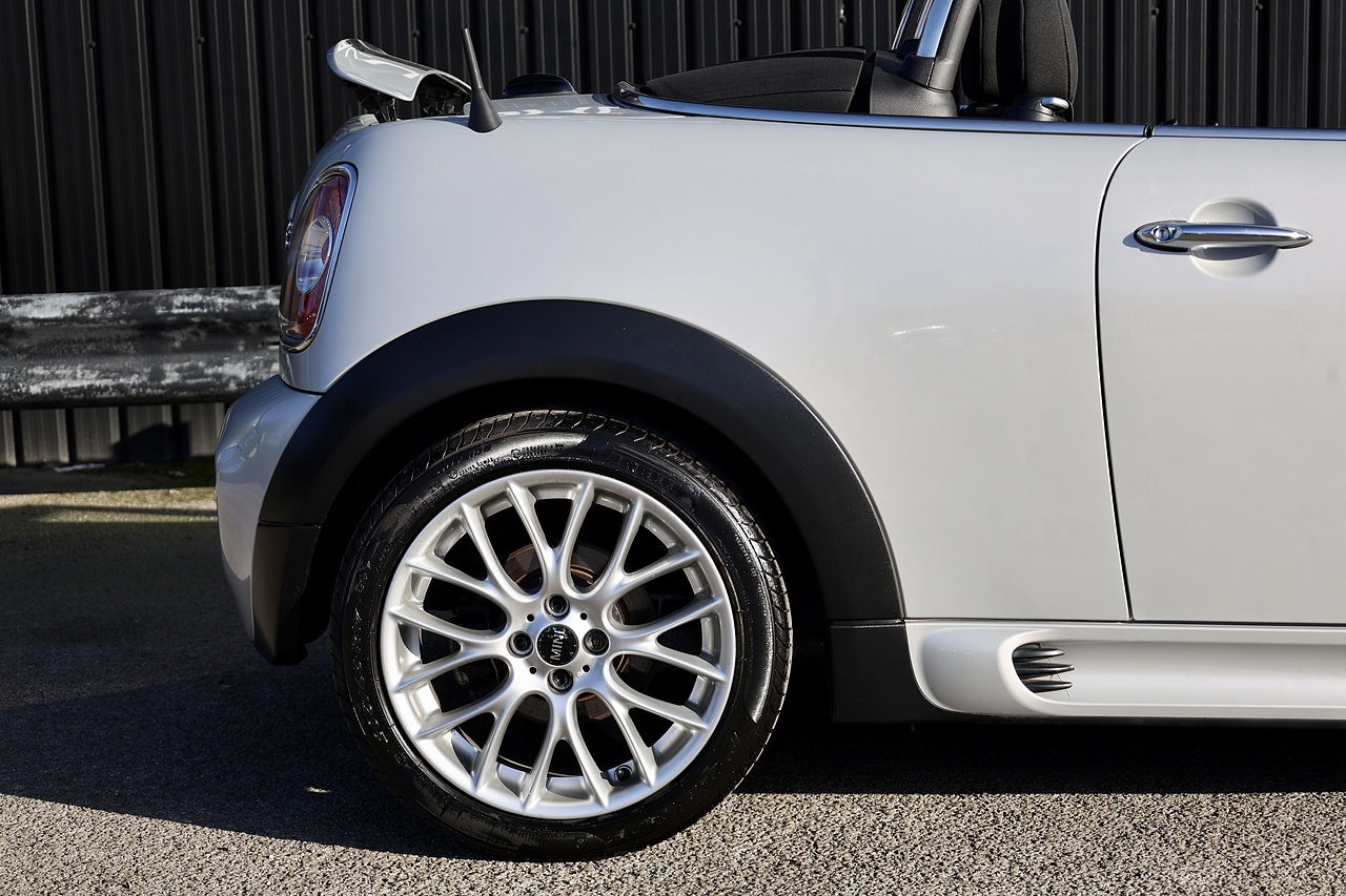 MINI Roadster Cooper S Full Service History + CHILI Pack + JCW Aero Pack - Large 26