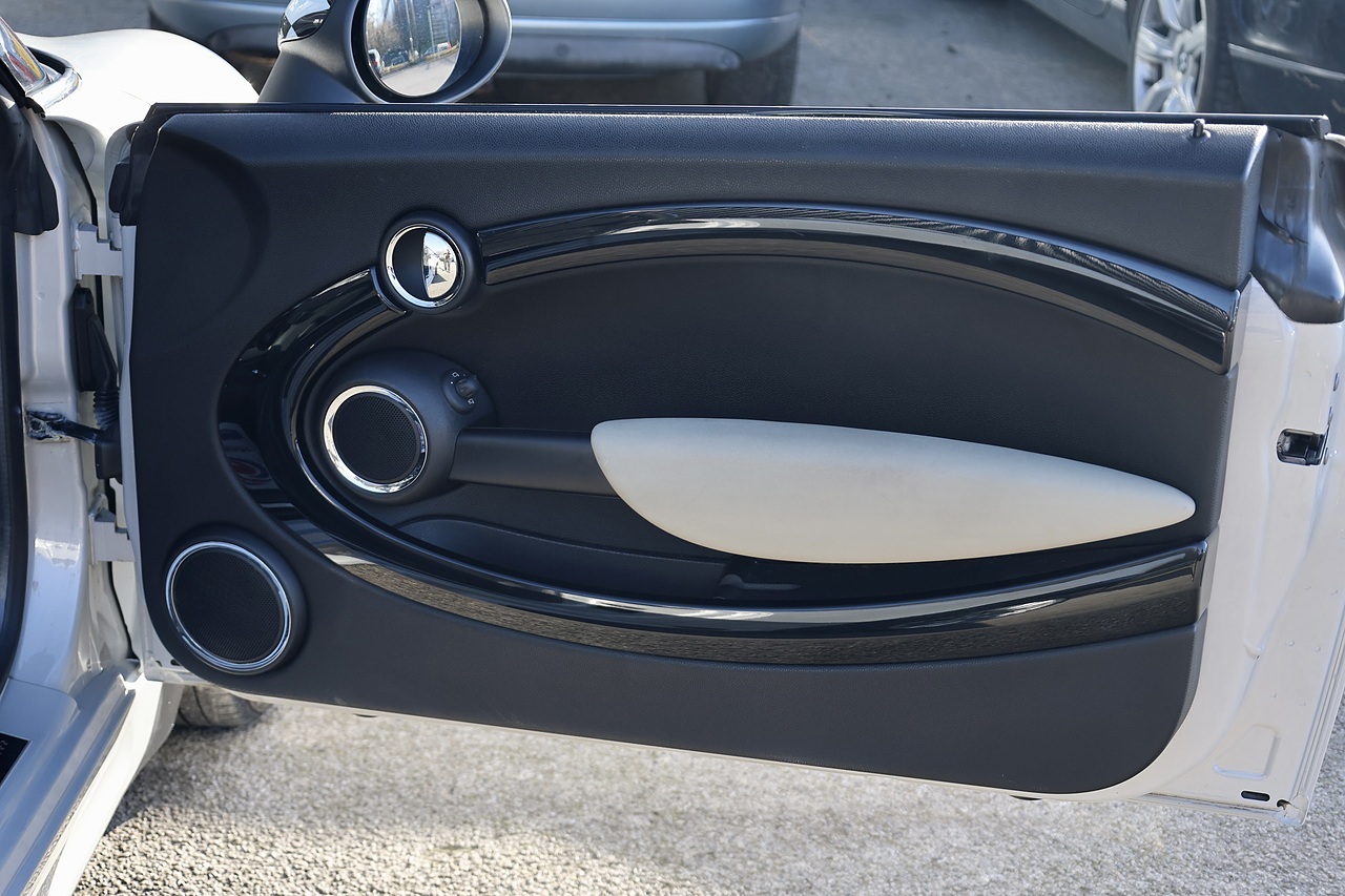 MINI Roadster Cooper S Full Service History + CHILI Pack + JCW Aero Pack - Large 30