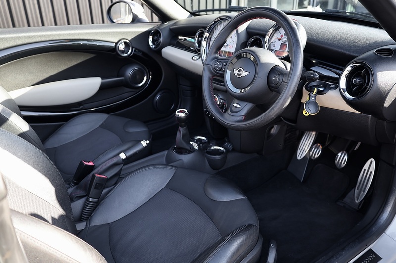 MINI Roadster Cooper S Full Service History + CHILI Pack + JCW Aero Pack Image 6