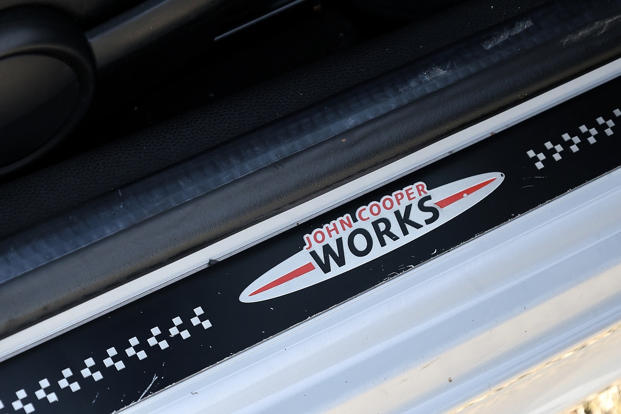 MINI Roadster Cooper S Full Service History + CHILI Pack + JCW Aero Pack - Large 31