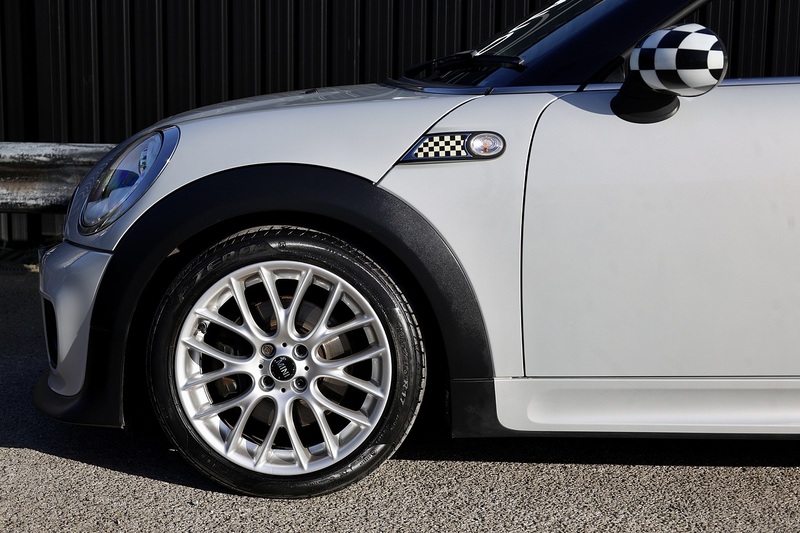 MINI Roadster Cooper S Full Service History + CHILI Pack + JCW Aero Pack Image 33