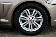 Jaguar XF Luxury 2 Former Keepers + Full Service History - Thumb 28