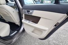 Jaguar XF Luxury 2 Former Keepers + Full Service History - Thumb 19
