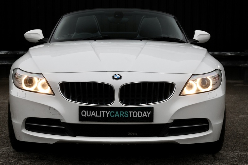 BMW Z4 sDrive20i Manual + Full Service History Image 3