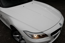 BMW Z4 sDrive20i Manual + Full Service History - Thumb 5