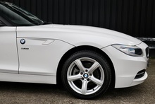 BMW Z4 sDrive20i Manual + Full Service History - Thumb 16