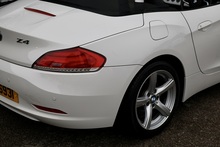 BMW Z4 sDrive20i Manual + Full Service History - Thumb 14