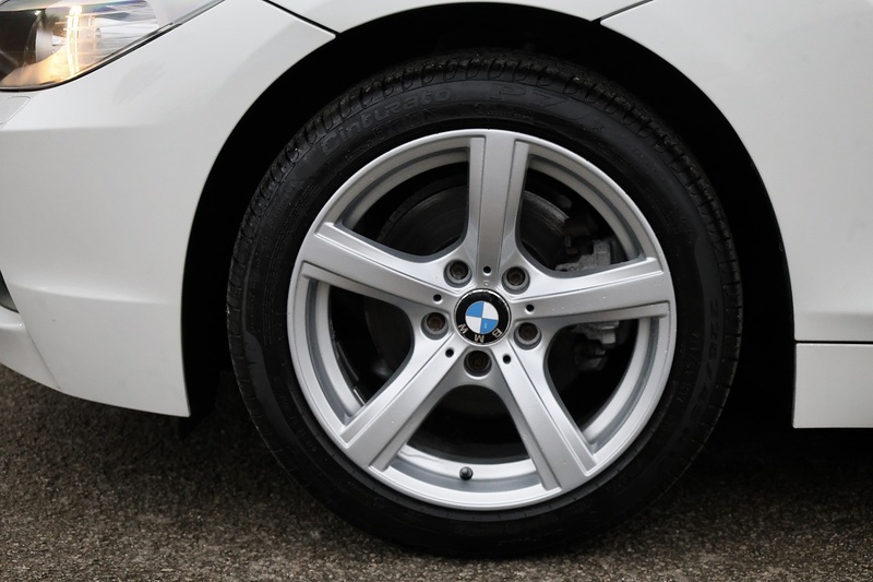 BMW Z4 sDrive20i Manual + Full Service History Image 22