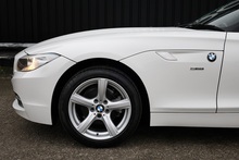 BMW Z4 sDrive20i Manual + Full Service History - Thumb 27