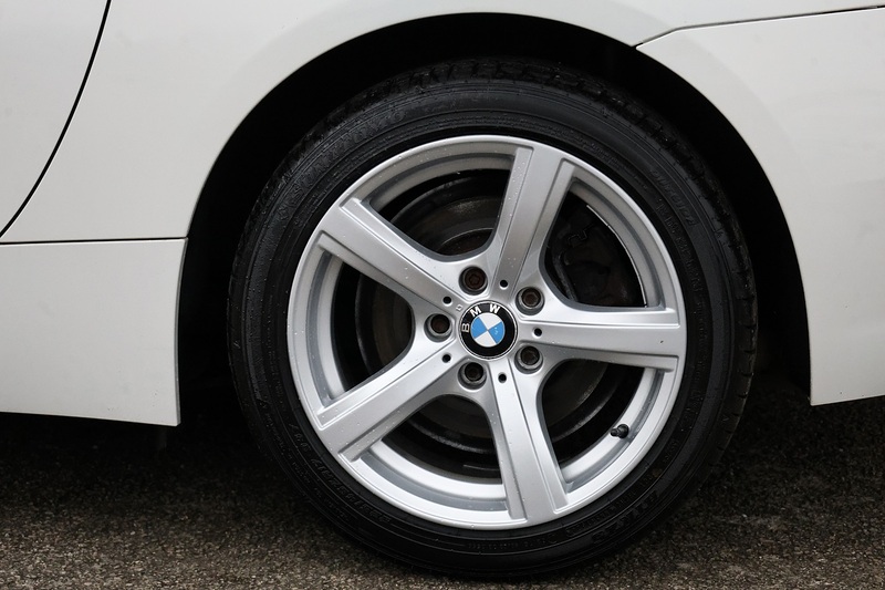 BMW Z4 sDrive20i Manual + Full Service History Image 23