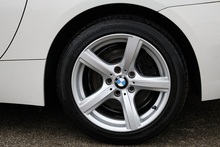 BMW Z4 sDrive20i Manual + Full Service History - Thumb 23