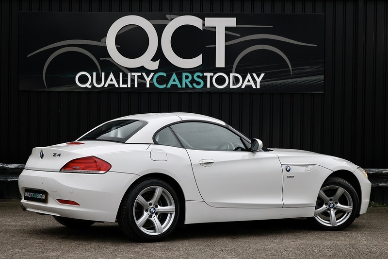 BMW Z4 sDrive20i Manual + Full Service History Image 13