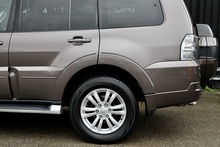 Mitsubishi Shogun LWB SG3 2 Former Keepers + FSH + Automatic + 7 Seats - Thumb 32