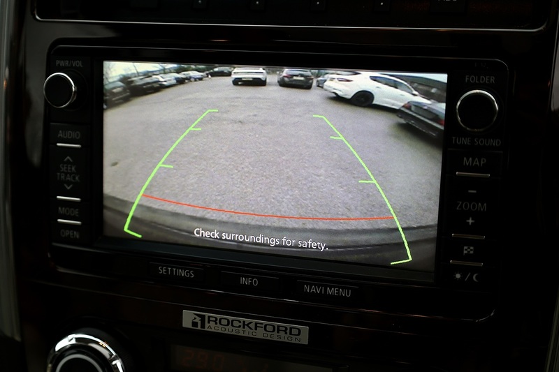 Mitsubishi Shogun LWB SG3 2 Former Keepers + FSH + Automatic + 7 Seats Image 53