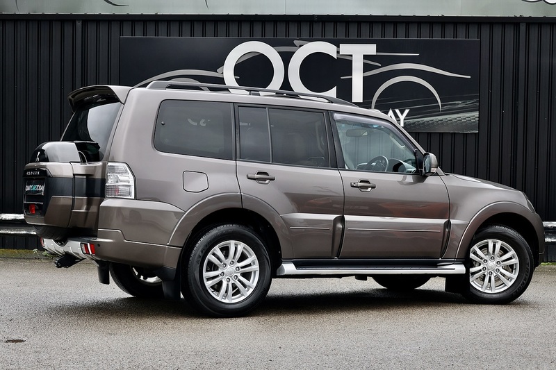 Mitsubishi Shogun LWB SG3 2 Former Keepers + FSH + Automatic + 7 Seats Image 10