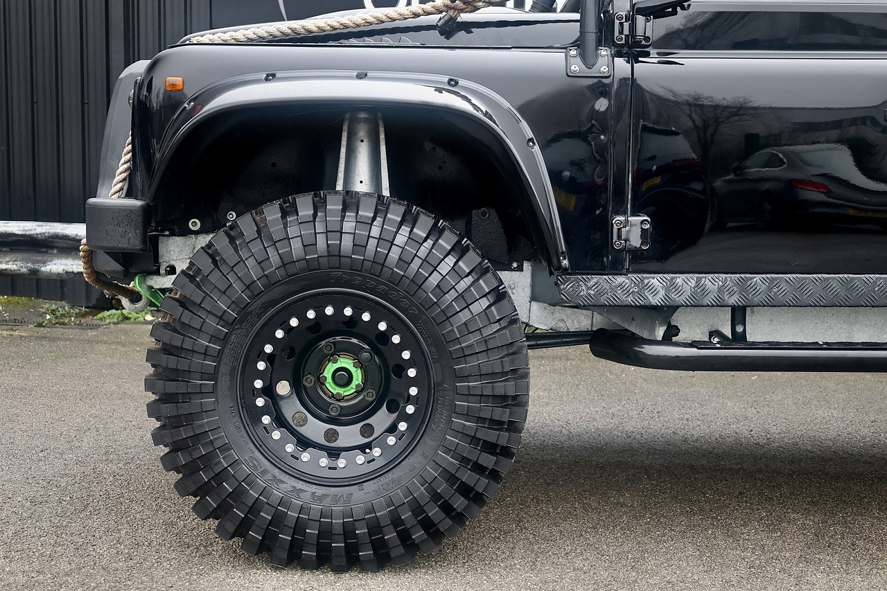 Land Rover Defender 110 007 Spectre Evocation + Huge Build Cost - Large 33