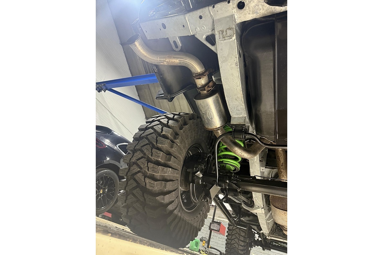 Land Rover Defender 110 007 Spectre Evocation + Huge Build Cost - Large 48