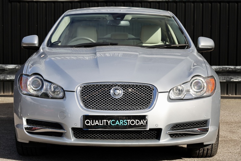 Jaguar XF Premium Luxury Last Owner since 2015 + Full Service History Image 3