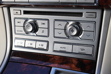 Jaguar XF Premium Luxury Last Owner since 2015 + Full Service History - Thumb 36