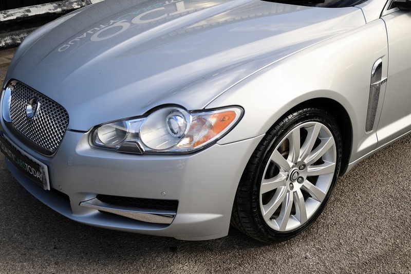 Jaguar XF Premium Luxury Last Owner since 2015 + Full Service History Image 18