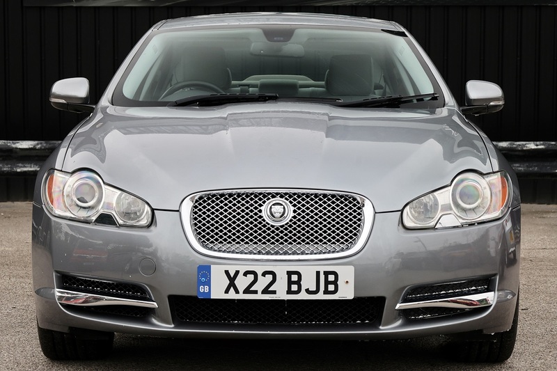 Jaguar XF Premium Luxury 3 Former Keepers + Full Service History + Previously Sold by Ouselves Image 3