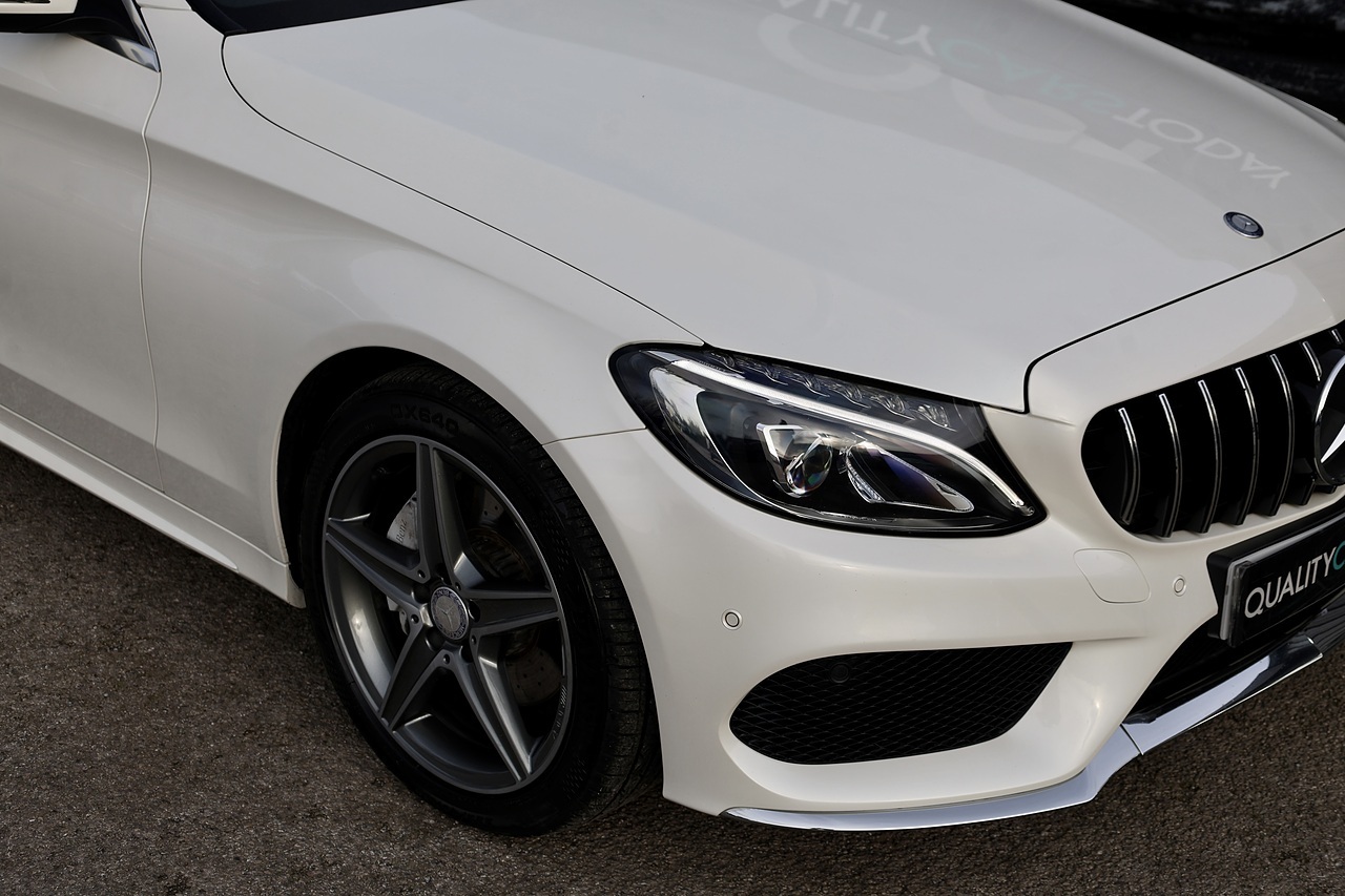 Mercedes-Benz C220d AMG Line Prem+ 2 Former Keepers + Full Service History + High Spec - Large 19