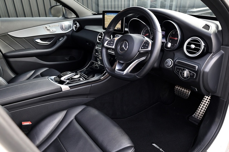 Mercedes-Benz C220d AMG Line Prem+ 2 Former Keepers + Full Service History + High Spec Image 6