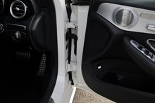 Mercedes-Benz C220d AMG Line Prem+ 2 Former Keepers + Full Service History + High Spec - Thumb 25