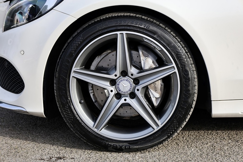 Mercedes-Benz C220d AMG Line Prem+ 2 Former Keepers + Full Service History + High Spec Image 37