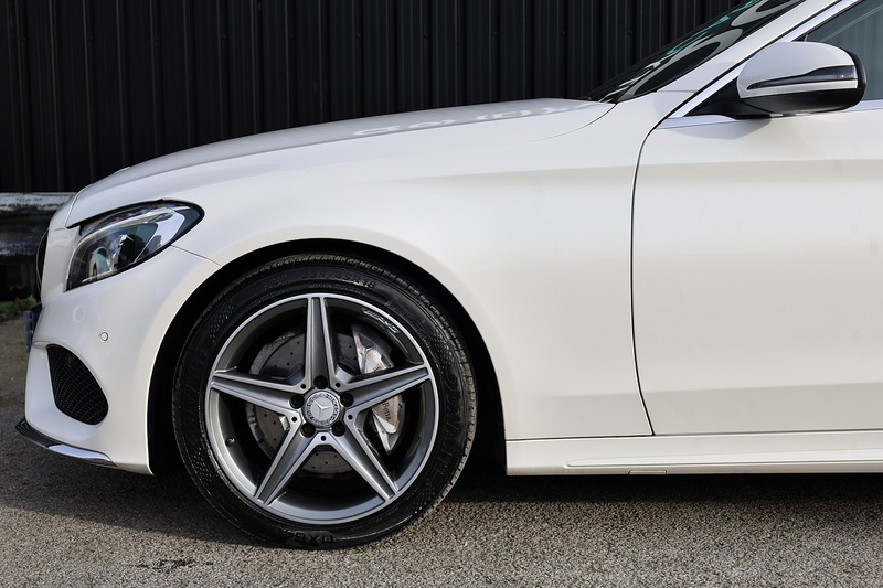 Mercedes-Benz C220d AMG Line Prem+ 2 Former Keepers + Full Service History + High Spec Image 30