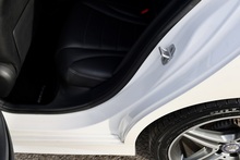 Mercedes-Benz C220d AMG Line Prem+ 2 Former Keepers + Full Service History + High Spec - Thumb 38