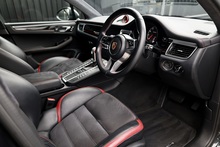 Porsche Macan Turbo Exclusive Performance Edition 1 Former Keeper + £96,000 List Price + Huge Spec + Unique Options - Thumb 5
