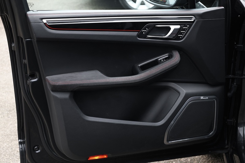 Porsche Macan Turbo Exclusive Performance Edition 1 Former Keeper + £96,000 List Price + Huge Spec + Unique Options Image 26