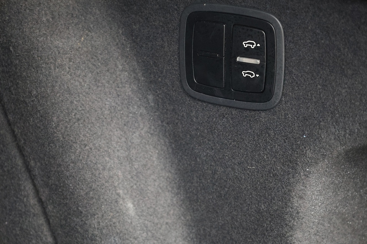 Porsche Macan Turbo Exclusive Performance Edition 1 Former Keeper + £96,000 List Price + Huge Spec + Unique Options - Large 31