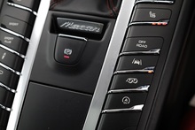 Porsche Macan Turbo Exclusive Performance Edition 1 Former Keeper + £96,000 List Price + Huge Spec + Unique Options - Thumb 35