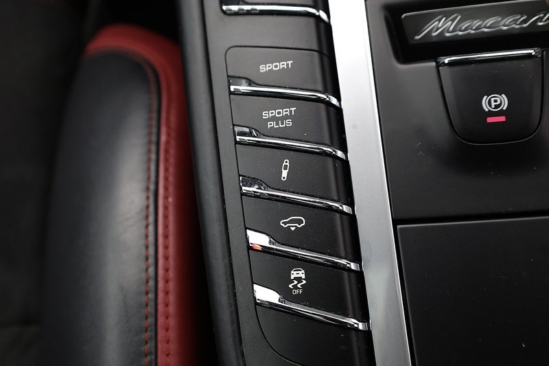 Porsche Macan Turbo Exclusive Performance Edition 1 Former Keeper + £96,000 List Price + Huge Spec + Unique Options Image 36