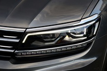 Volkswagen Tiguan R-Line 2 Former Keepers + Full Service History + Pano Roof + Full Leather - Thumb 7