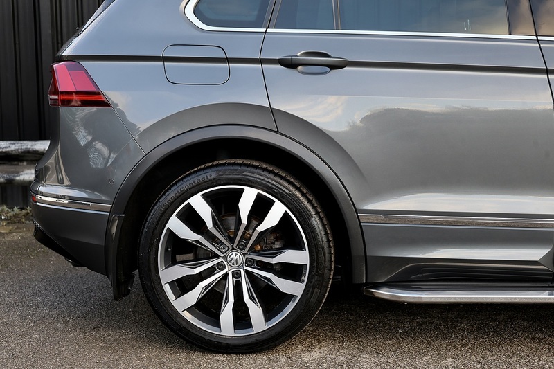 Volkswagen Tiguan R-Line 2 Former Keepers + Full Service History + Pano Roof + Full Leather Image 19