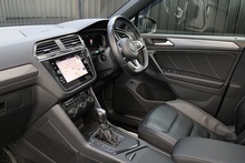 Volkswagen Tiguan R-Line 2 Former Keepers + Full Service History + Pano Roof + Full Leather - Thumb 12