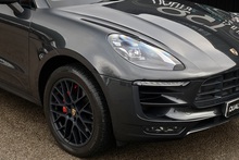 Porsche Macan GTS Macan GTS 3.0 5dr SUV Automatic Petrol - Thumb 16